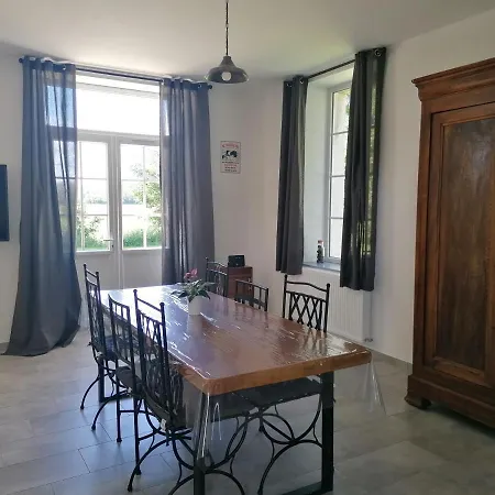 Luxury tent La Gare De Lurey Conflans Et Hebergements Insolites En Champagne Esclavolles-Lurey