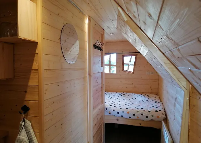 Luxury tent La Gare De Lurey Conflans Et Hebergements Insolites En Champagne