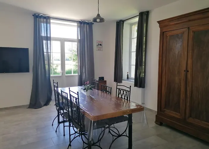 Luxury tent La Gare De Lurey Conflans Et Hebergements Insolites En Champagne Esclavolles-Lurey